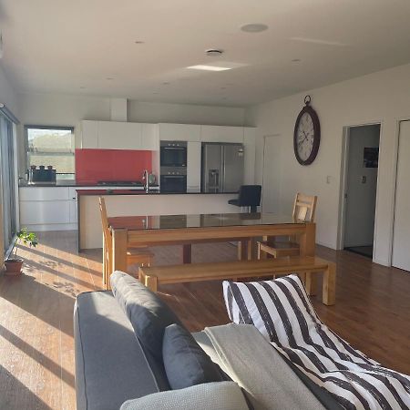 Stunning Park Side Holiday Home Christchurch Esterno foto